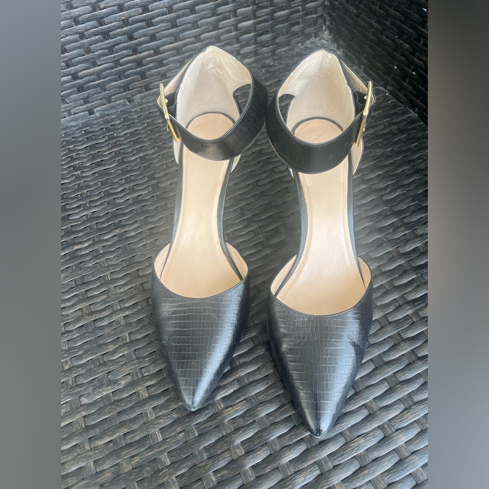 Cole Haan women’s heel with strap. Size 9.5